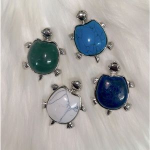 Turtle crystal pendant